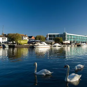 Otel Captain's Club &, Christchurch (Dorset)